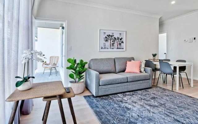 2 Bedroom Apt In Glenelg With Air-Con