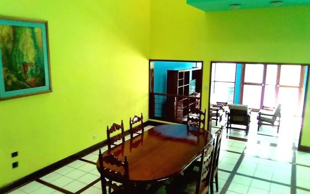 Amazonas Green Hostel