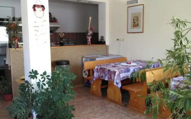 Guest House Silver Pearl