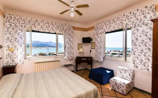Hotel Sette Archi