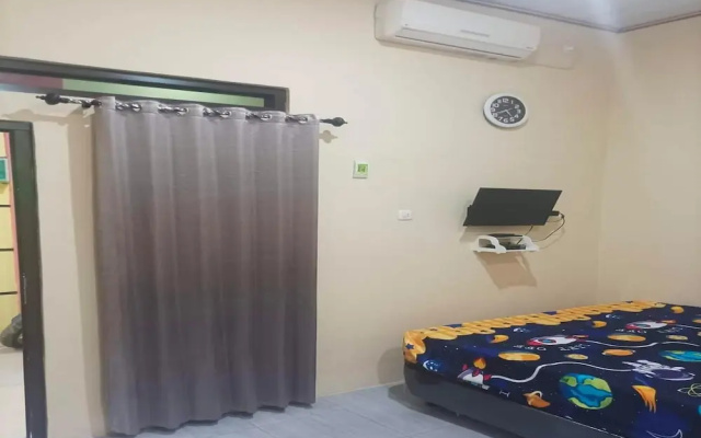 Hotel O Ayna Kost Syariah