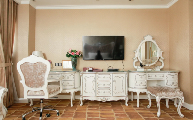 Hoang Trieu Hotel