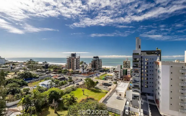 Sophisticated Stay 200m From Praia Brava - EHI