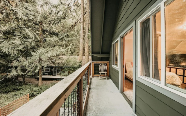 Snowline Cabin #49 - A Newly Remodeled Cabin Perfect for Your Family Retreat