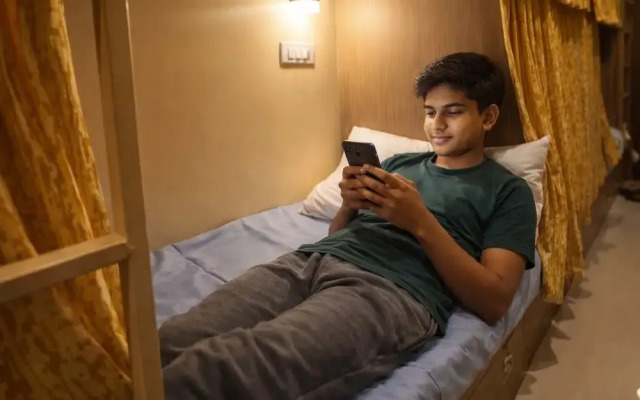Relax Kurla Dormitory