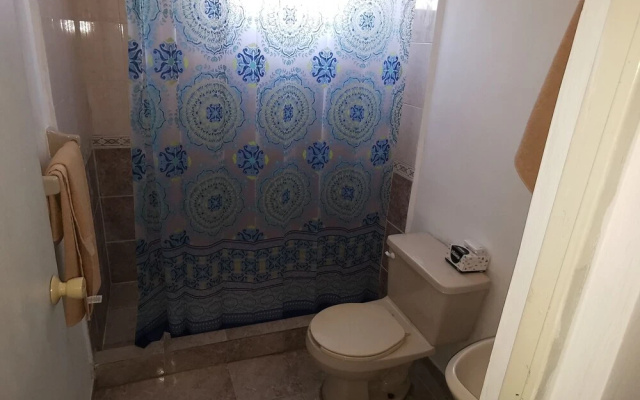 Comfortable House With Excellent Location Come to Gomez