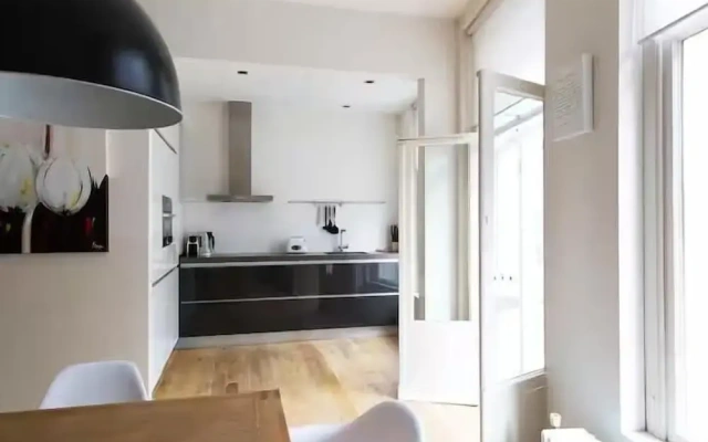 Marnix360Apartments