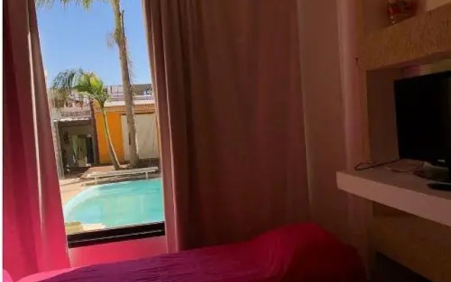 Las Mananitas Casa Hotel