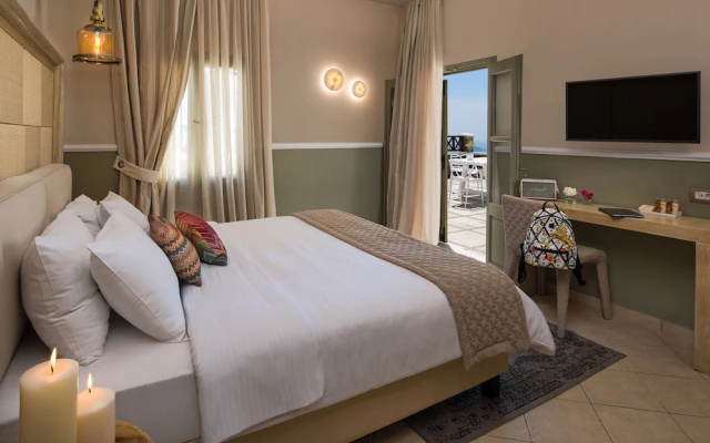 2 Bed Villa - Sleeps 4 - Pool - Private Chef