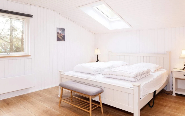 6 Person Holiday Home in Hals