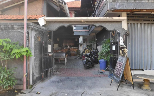 OYO 3694 Gong Corner Guest House 2