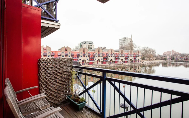 Quiet 3 Bedroom Apartment With Stunning Views
