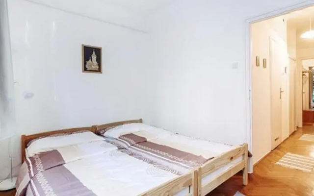 Toldy Apartment