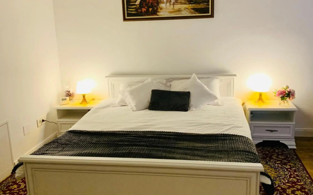 A&C Hotel Rooms - Up in the Sky