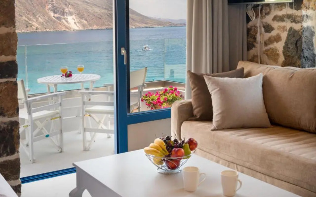 Molos Apartments