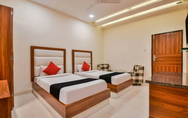 Capital O 39418 Hotel Harsh Deep