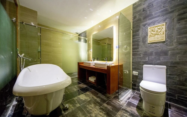 Lijiang Bairui Vacation Hotel