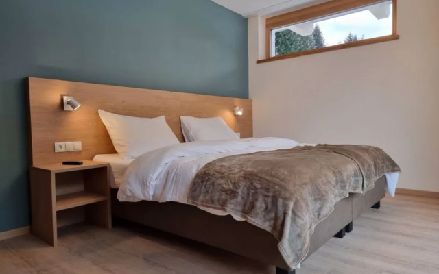 Apartment Top 2 See