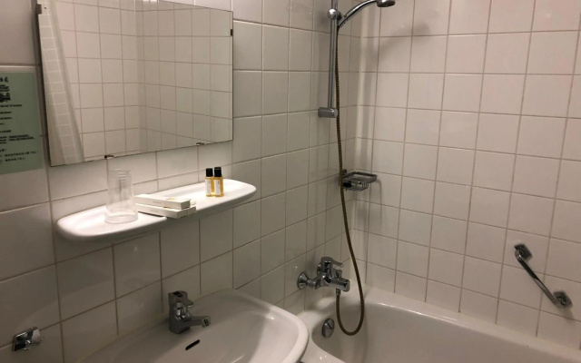 New Ocean Paradise Hotel