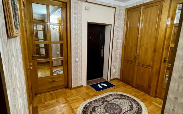 Classic C1 Apartment In The Center With 4 Rooms