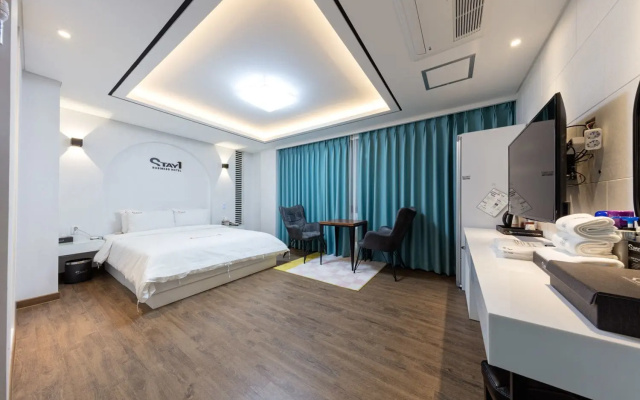Stay Hotel