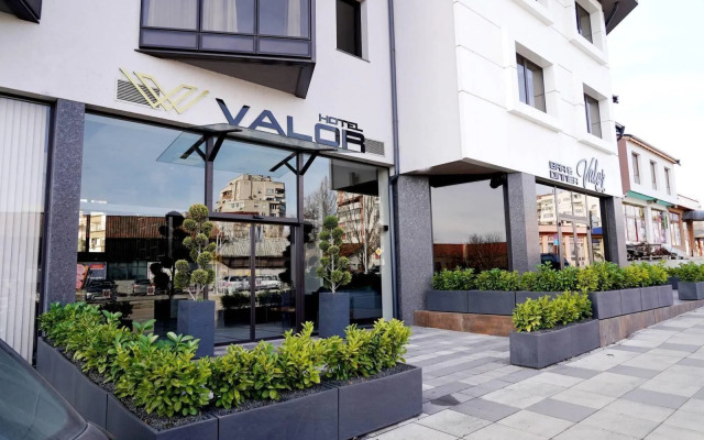 VALOR