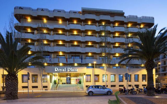 Hotel Royal Plaza вид на фасад
