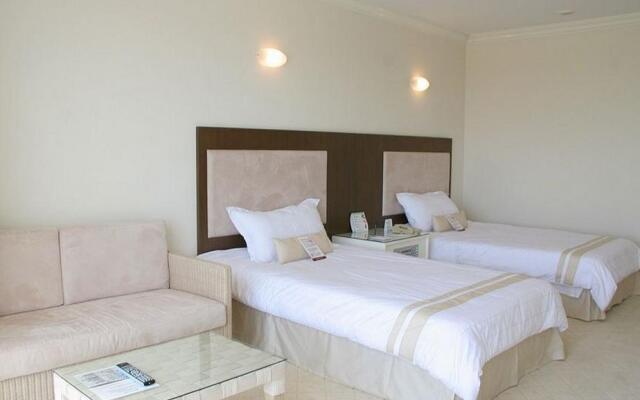Отель Starts Guam Golf Resort Гуам, Дедедо - отзывы, цены и фото номеров - забронировать отель Starts Guam Golf Resort онлайн комната для гостей