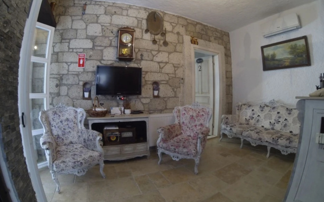 Alacati Konak Altinel