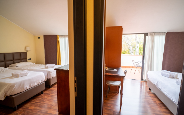 Yachting Hotel Mistral
