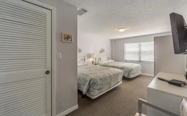 203 Beach Place Condos