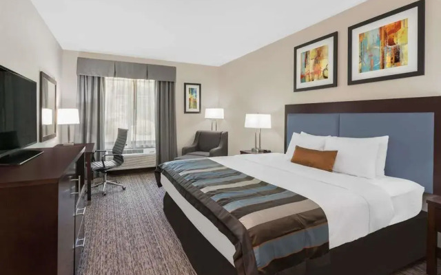 Wingate by Wyndham Asheville Airport
