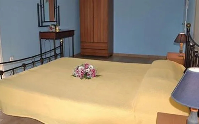 Elena Studios