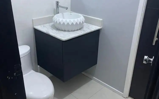 Impeccable 2-bed Apartment in Kingston With Pool