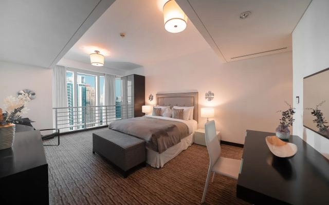 Breathtaking views flat in Laguna Tower
