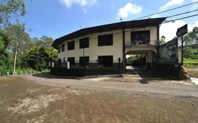 Hotel Panorama Wisata Air Terjun Coban Rondo