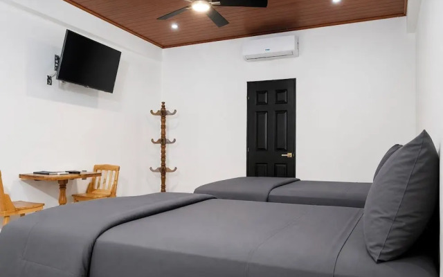 Loma Linda Hotel & Restaurante