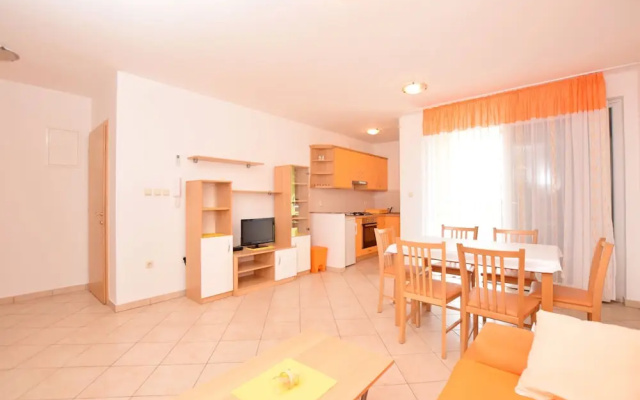 Apartments Lana