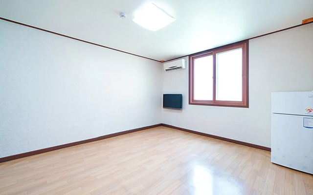 Daecheon Sain Pension