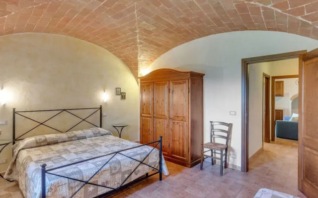 Lavish Holiday Home in Volterra With Pool