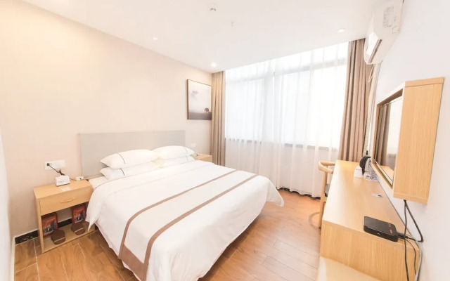 J Tour Inn