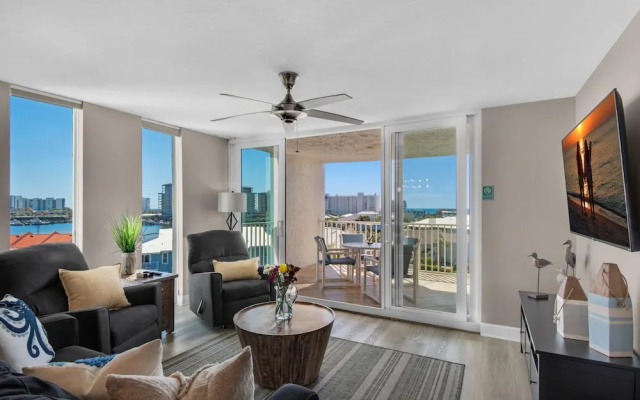 Dolphin Point #602a