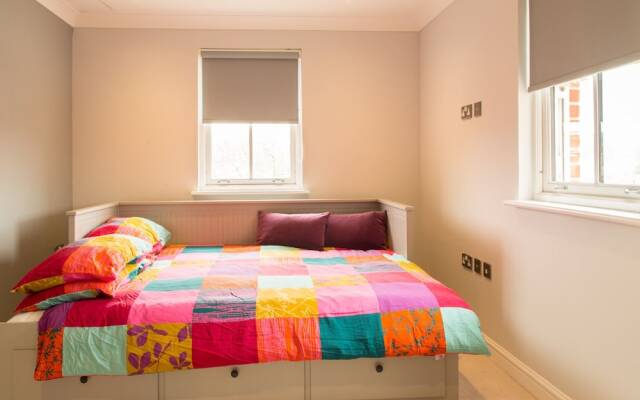 Отель Beautiful 3 Bedrooms House in Rottingdean Брайтон комната для гостей