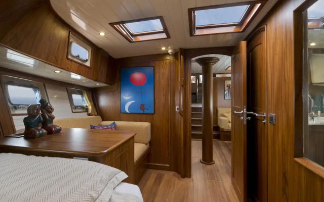 Domicil Yacht Hotel