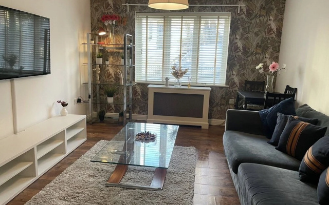 Captivating 2-bed Apartment in London