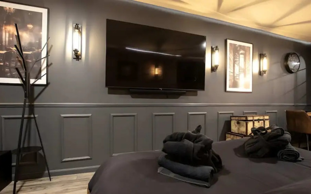 La Suite des Arcades Grand Place Sauna et Balneo