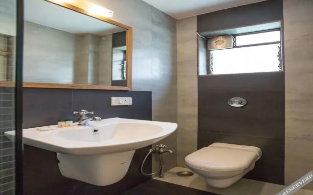 OYO 10440 Hotel Surabhi
