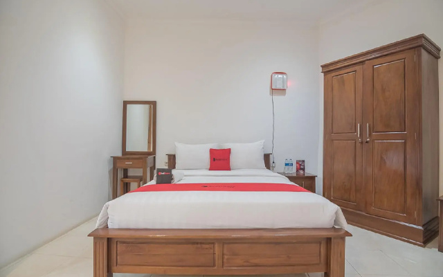 RedDoorz near Jatinangor Town Square