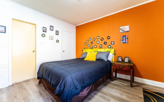 Yellow Pillow inn