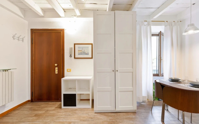 JOIVY Beautiful Studio For 2 Near Sempione Park